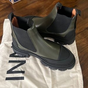 Ganni olive boots! Never been worn and don’t fit :(